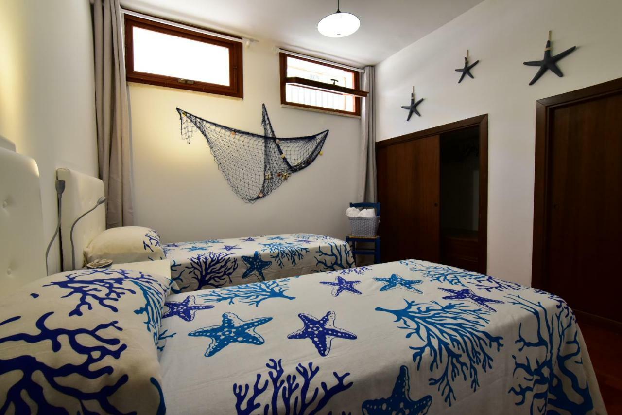 Domus Mondello Apartment *